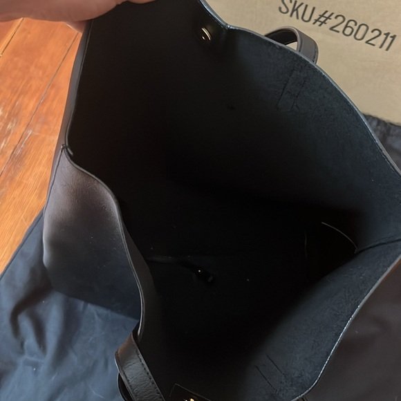 Saint Laurent Tote (Black) - Picture 10 of 11